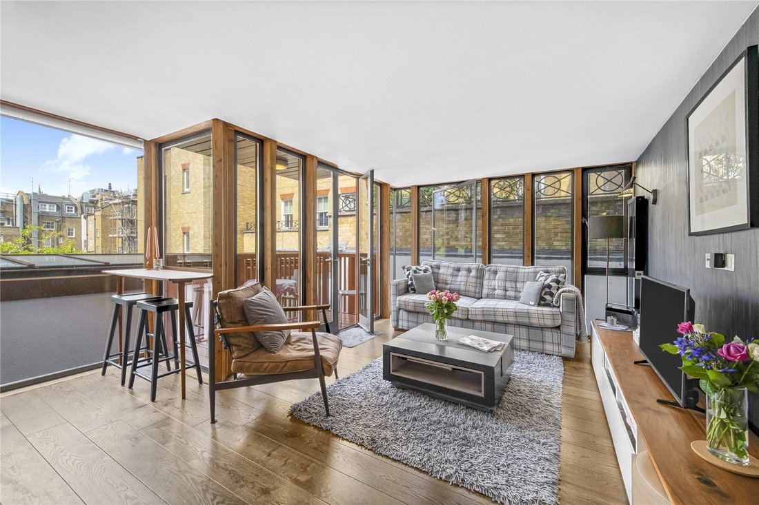 Apartment in Fitzrovia, Camden, England 2 - 18420805