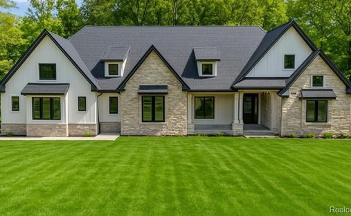 House in Clarkston, Michigan, United States 1