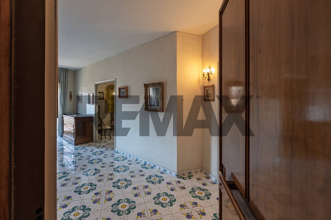 Apartment in Vomero, Naples, Campania 3 - 18424952