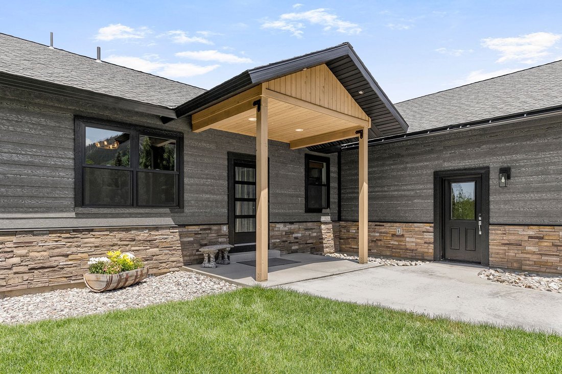 House in Thayne, Wyoming, United States 4 - 18421399