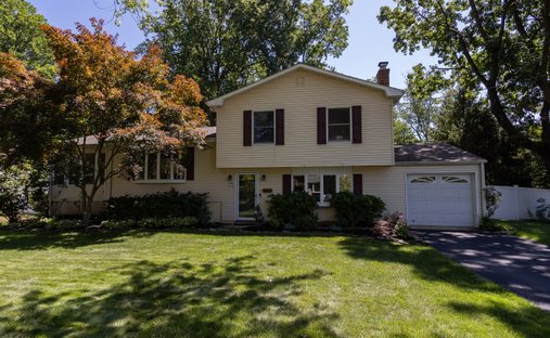 House in North Middletown, New Jersey, United States 1