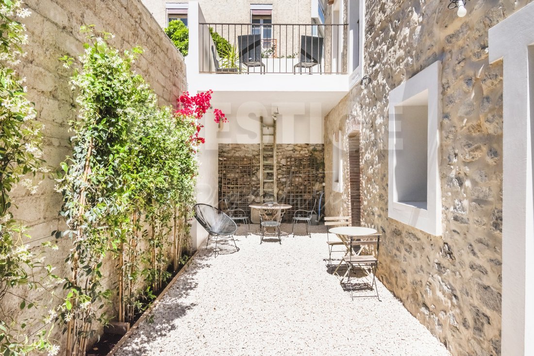 House in Hyeres, Provence-Alpes-Côte d'Azur, France 1 - 18423005