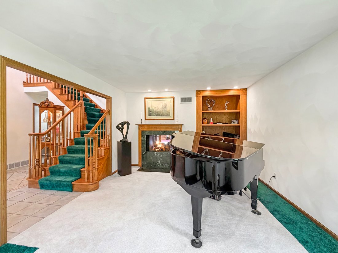 House in Freeport, Illinois, United States 5 - 18423356
