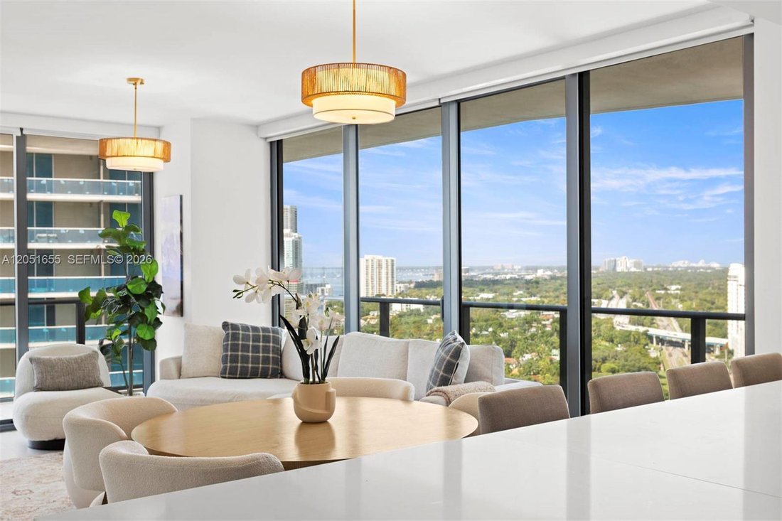 Condo in Miami, Florida, United States 1 - 18423920