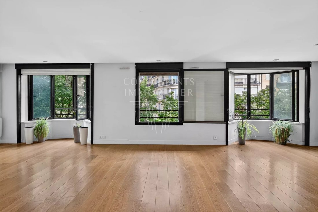 Apartment in Auteuil Sud, Paris 16e Arrondissement, Paris 2 - 18421355