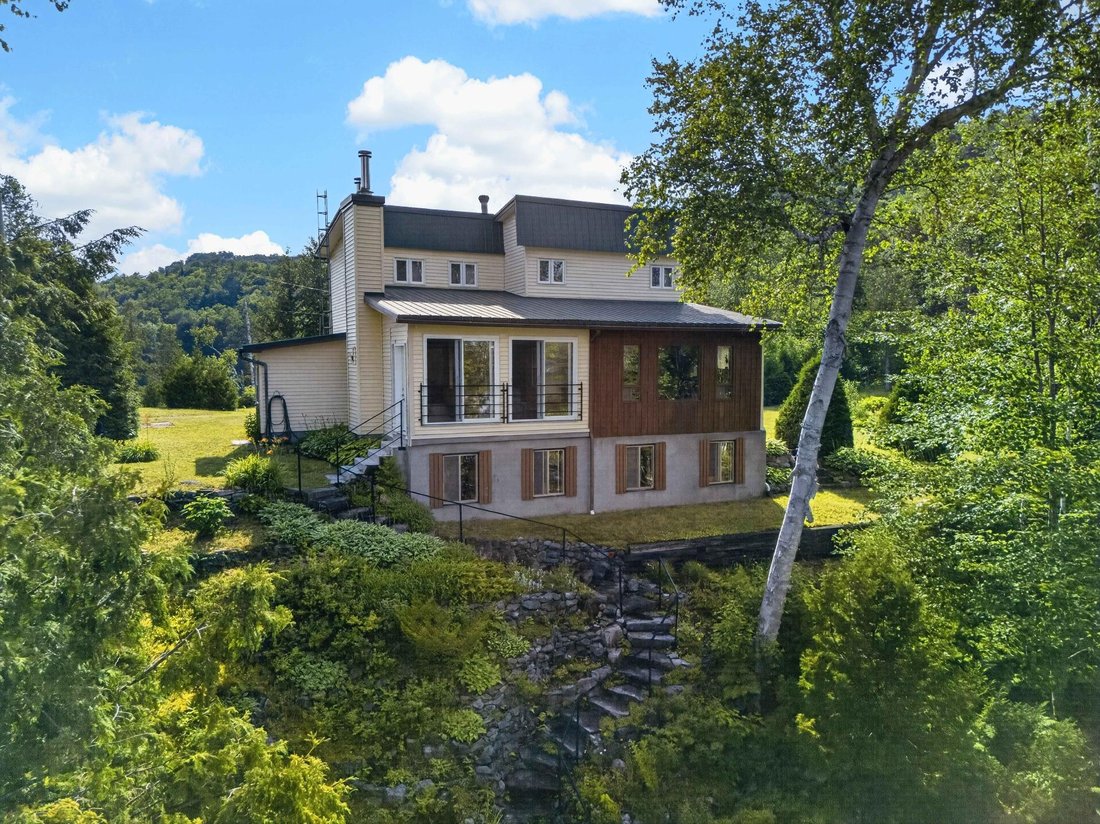 Haus in Amherst, Québec, Kanada 5 - 18420808