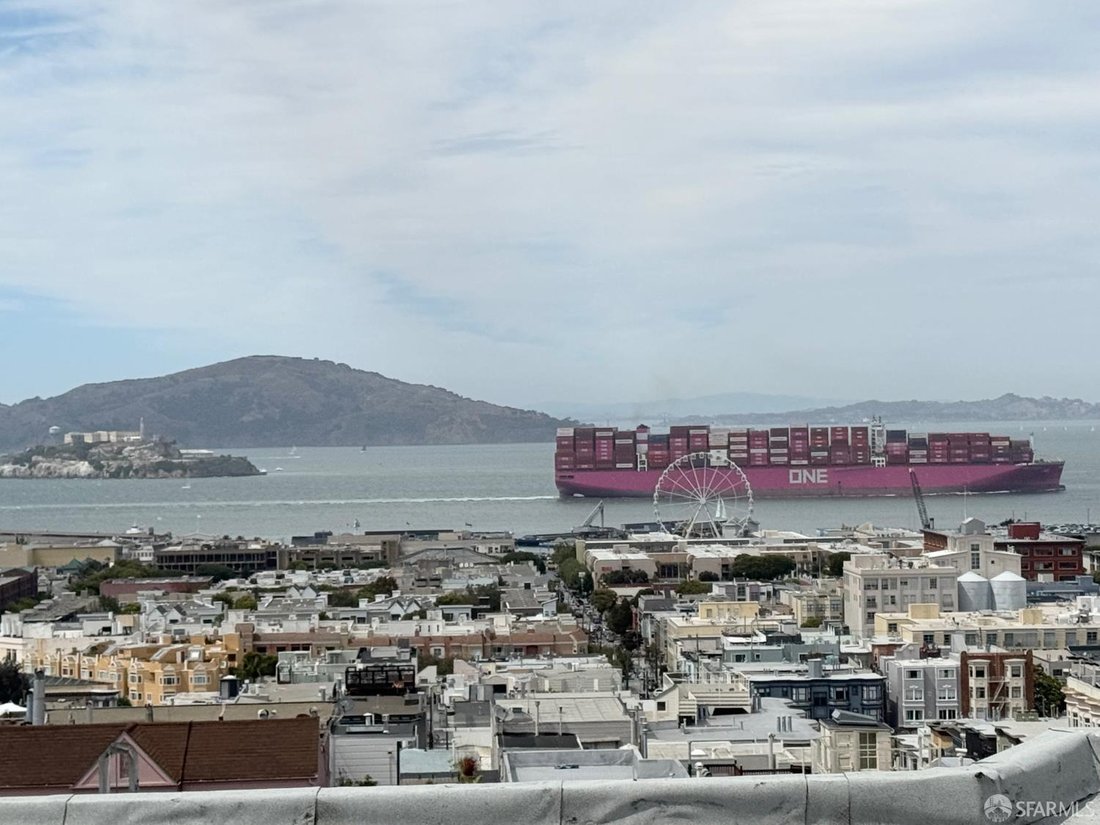 San Francisco, California, United States 4 - 18406727