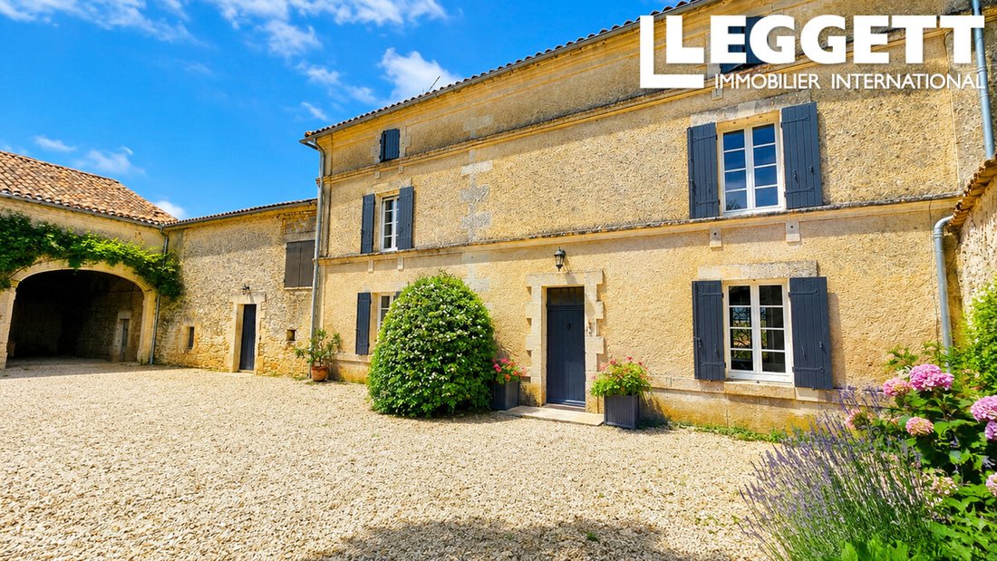 House in Saint-Simeux, Mosnac-Saint-Simeux, France 1 - 14900180