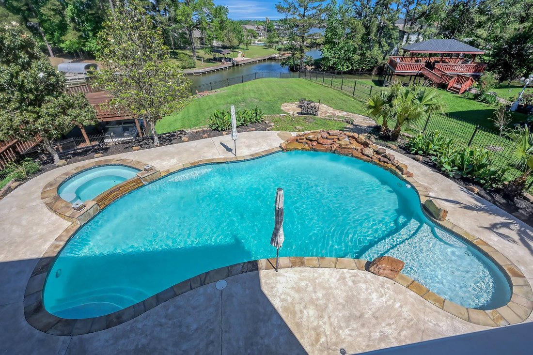 House in Willis, Texas, United States 4 - 18423723