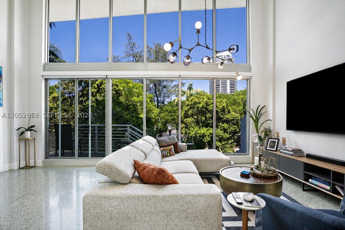 Condo in Miami Beach, Florida, United States 1 - 18423114
