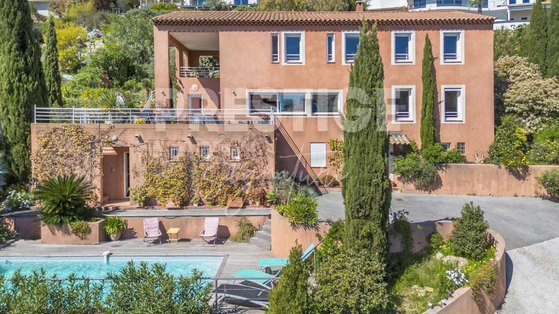Villa in Hyeres, Provence-Alpes-Côte d'Azur, France 2 - 18422942