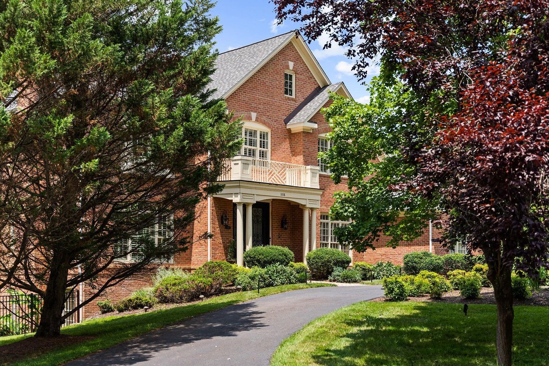 House in Great Falls, Virginia, United States 2 - 18420535
