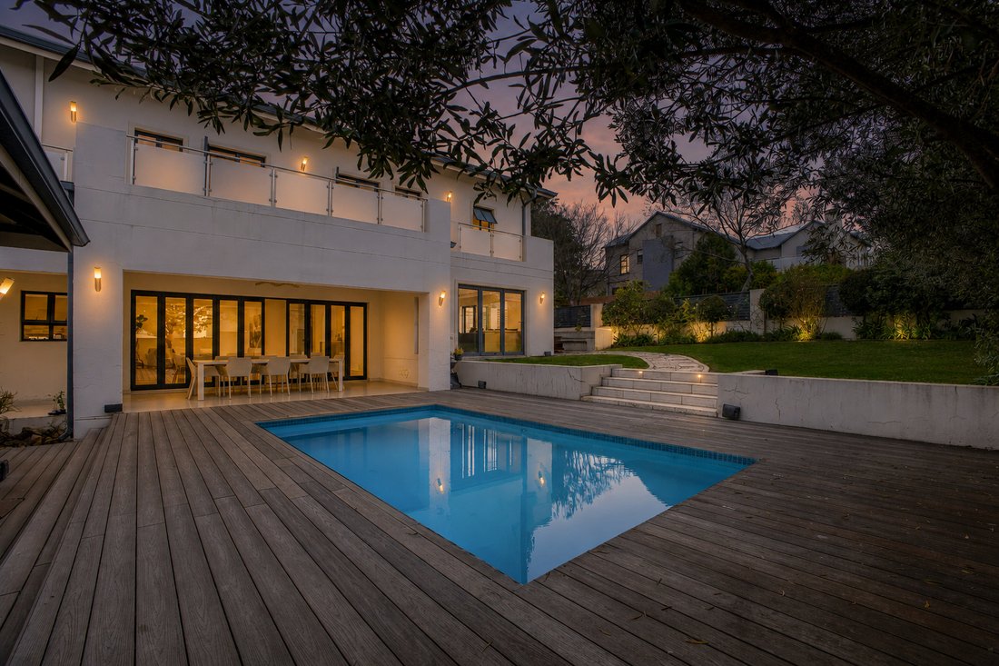 House in Broadacres, Gauteng, South Africa 3 - 18421664