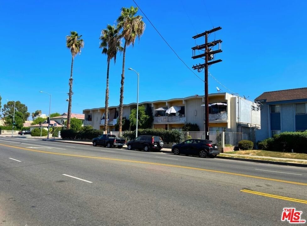Los Angeles, California, United States 5 - 18423413