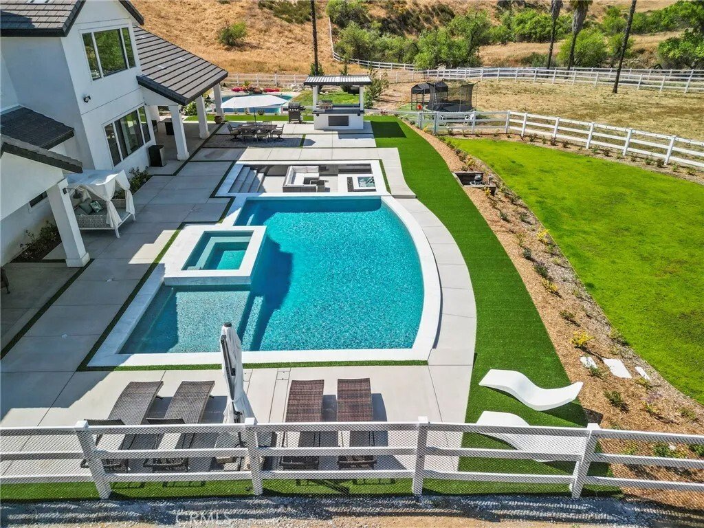House in Winchester, California, United States 2 - 17816971