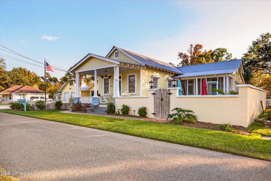 House in Bay St. Louis, Mississippi, United States 2 - 18423022