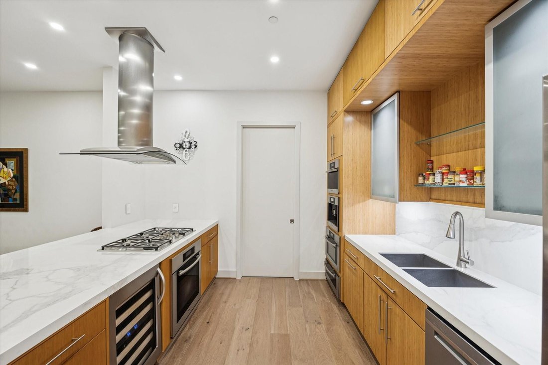 Condo in Houston, Texas, United States 5 - 18423673