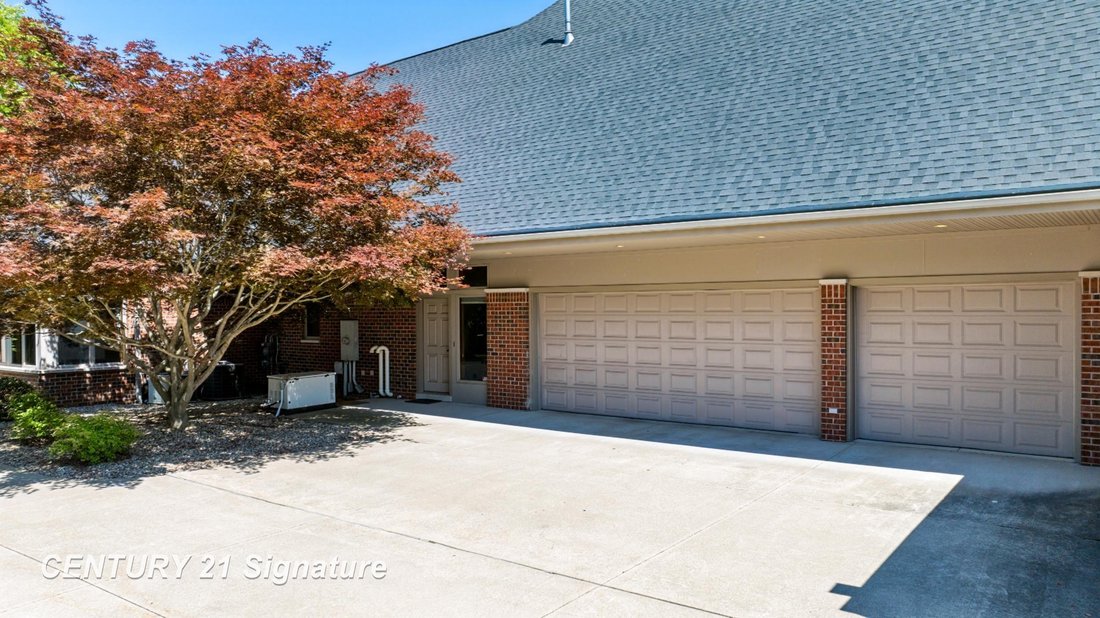 House in Saginaw, Michigan, United States 4 - 18423893