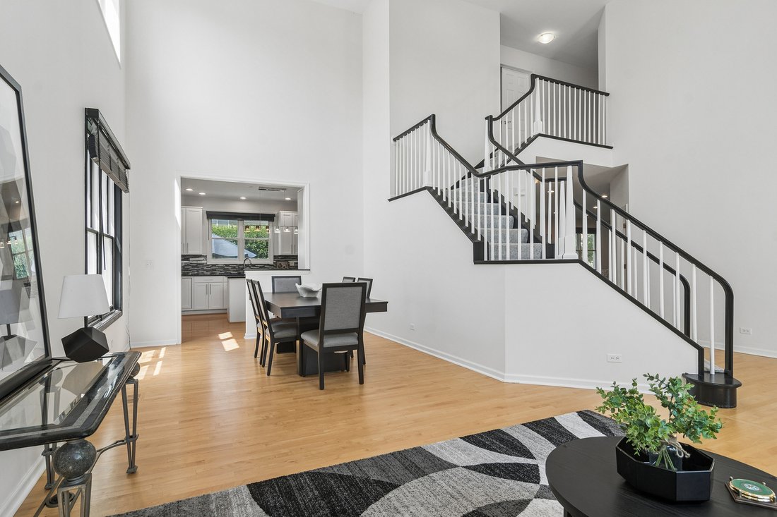 House in Buffalo Grove, Illinois, United States 4 - 18423366