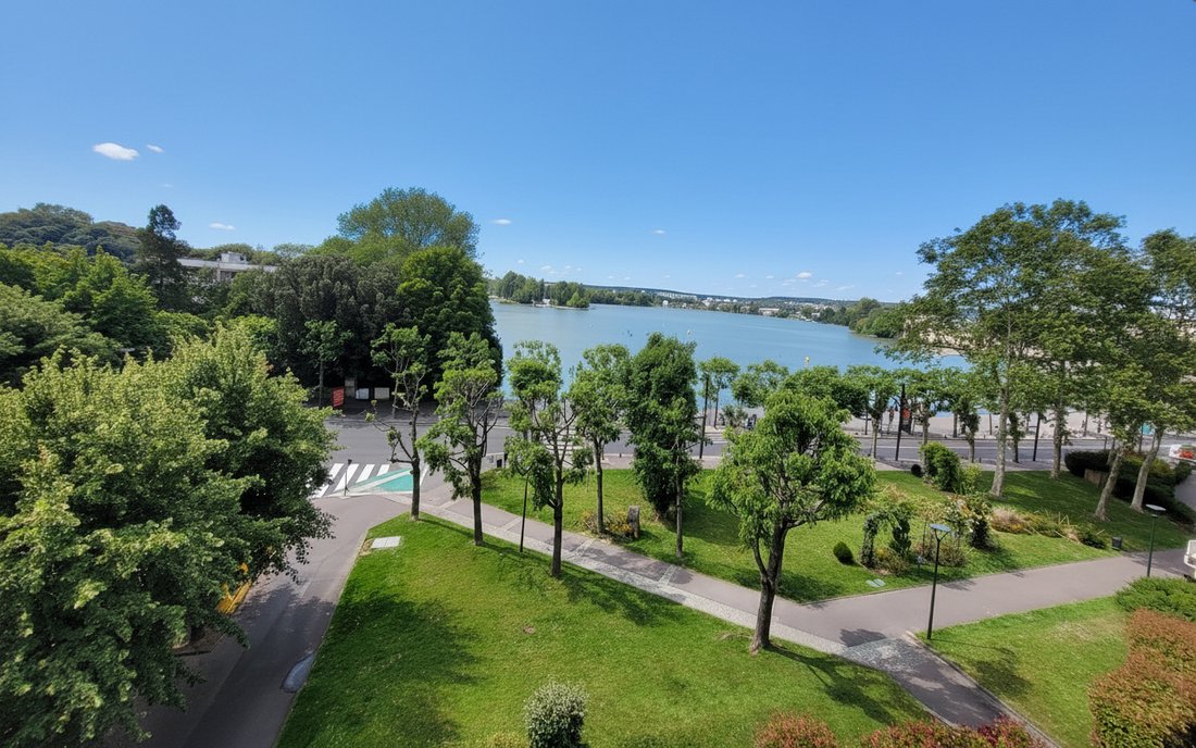 Apartment in Centre Ville-Tour du Lac, Enghien-les-Bains, France 2 - 18421602