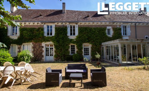 House in Champigny-sur-Veude, Centre-Val de Loire, France 1