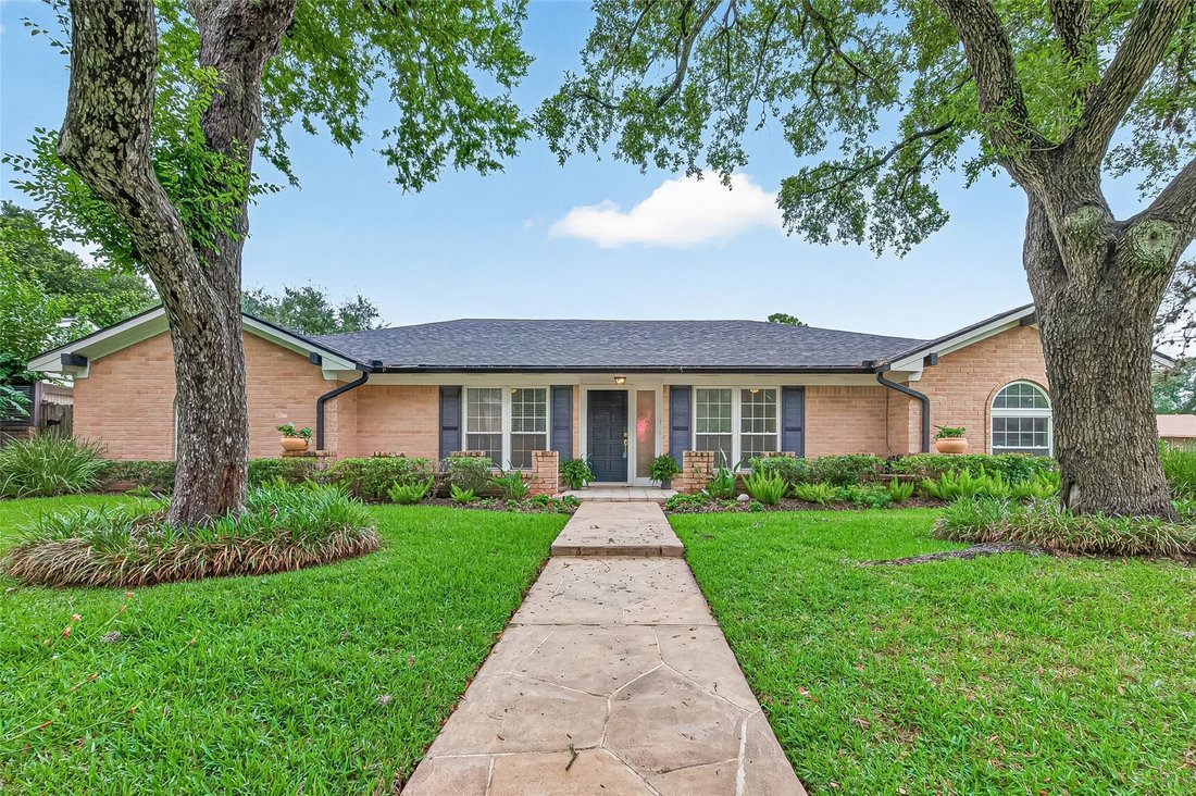 House in Sugar Land, Texas, United States 2 - 18423720