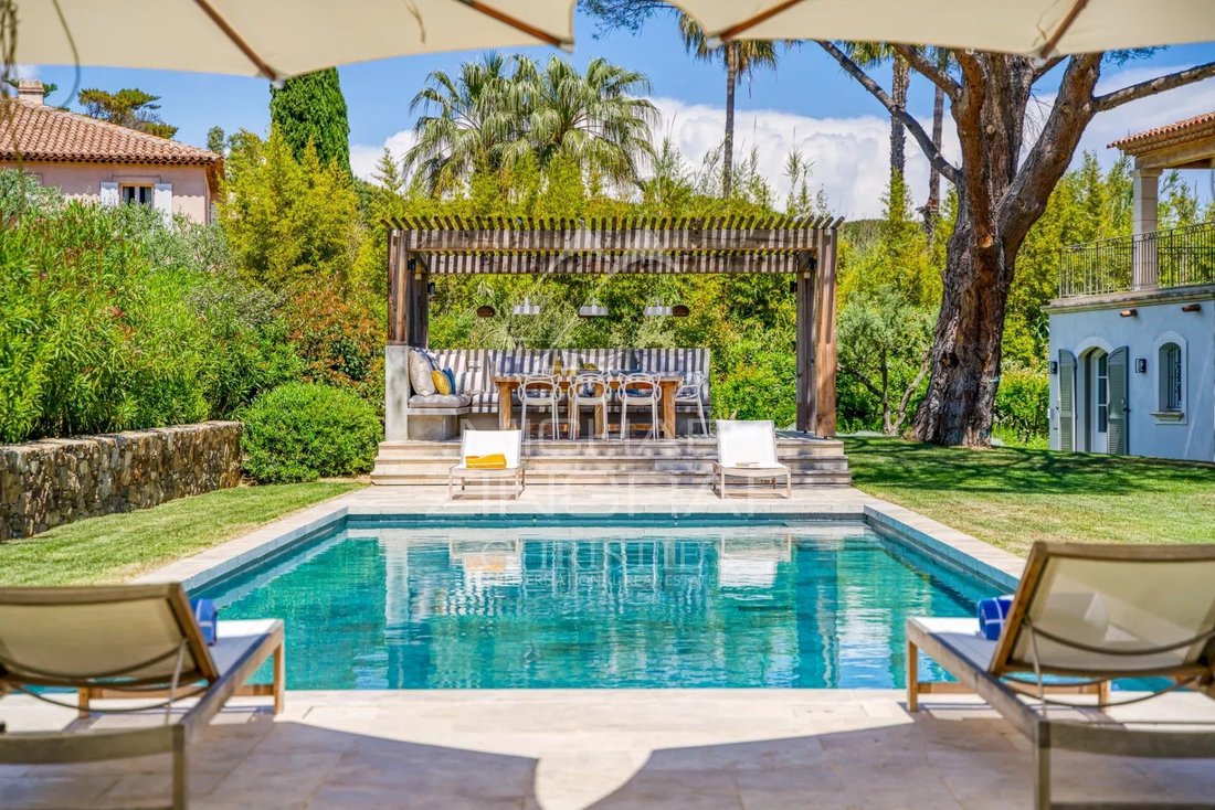 House in Zone Est Diffuse, Saint-Tropez, France 3 - 17408104