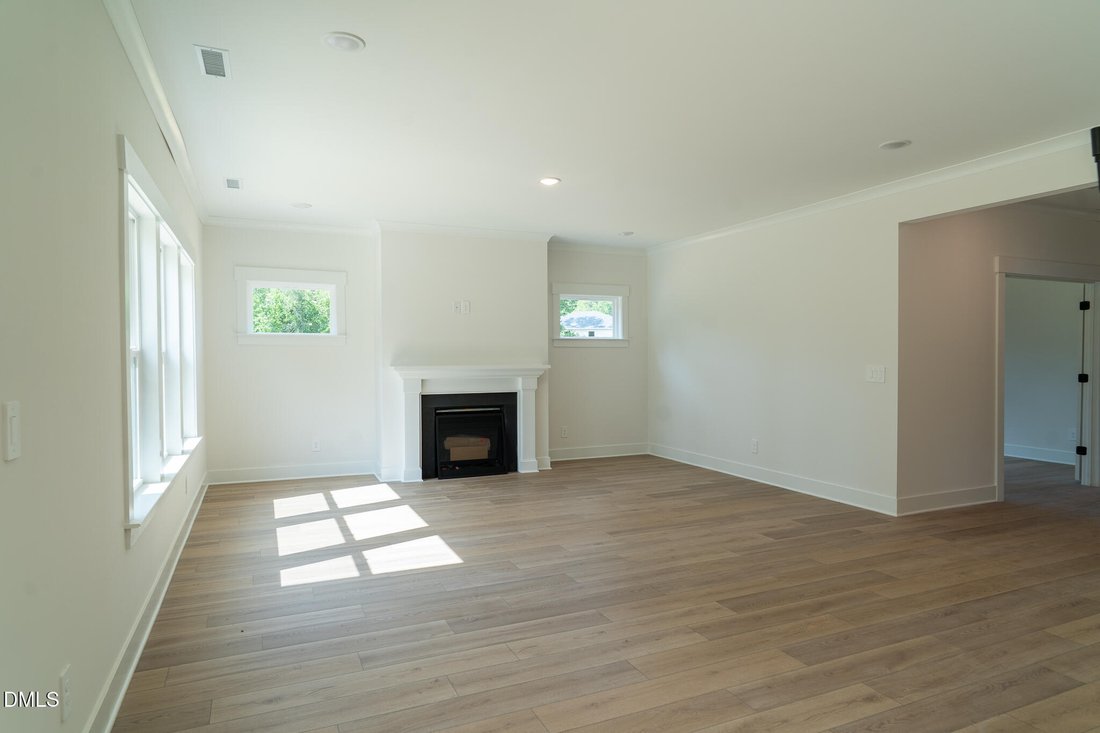 House in Zebulon, North Carolina, United States 5 - 17838546