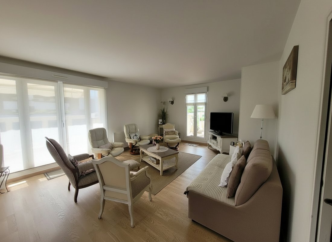 Apartment in Centre Ville-Tour du Lac, Enghien-les-Bains, France 3 - 18421602