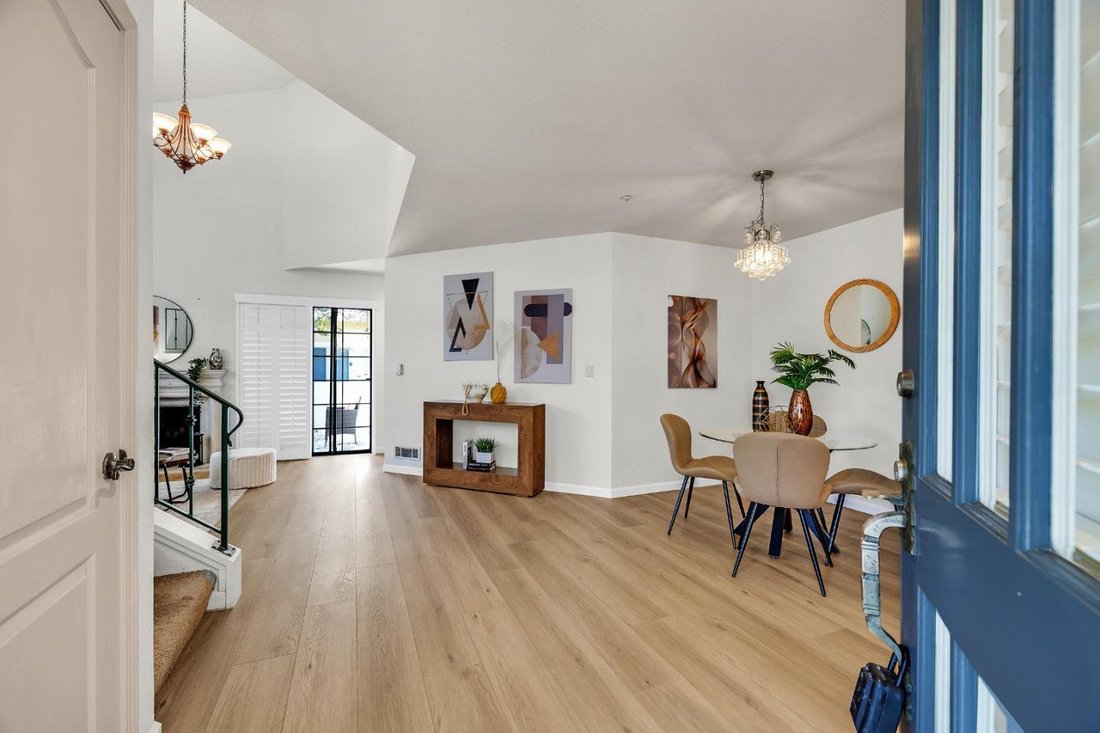 Condo in Newark, California, United States 3 - 18423203