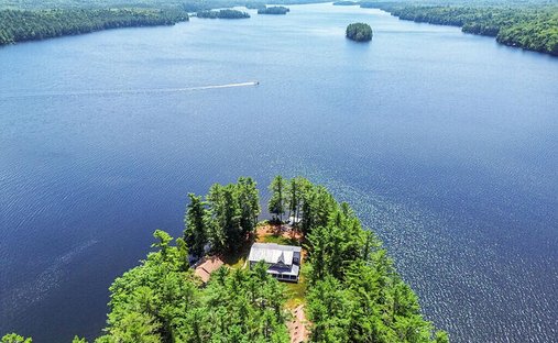 House in Mount Vernon, Maine, United States 1