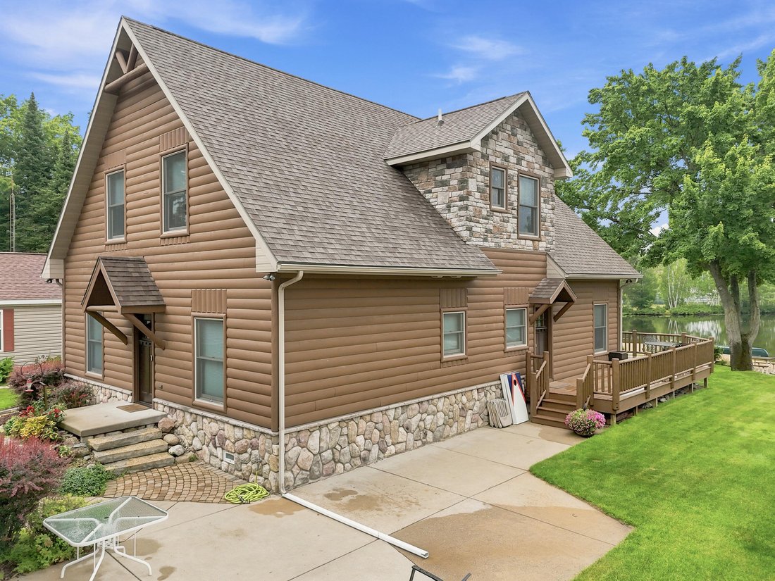 House in Prudenville, Michigan, United States 5 - 18421755