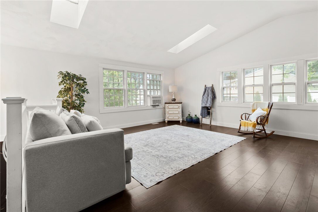 House in Warwick, Rhode Island, United States 3 - 18423158