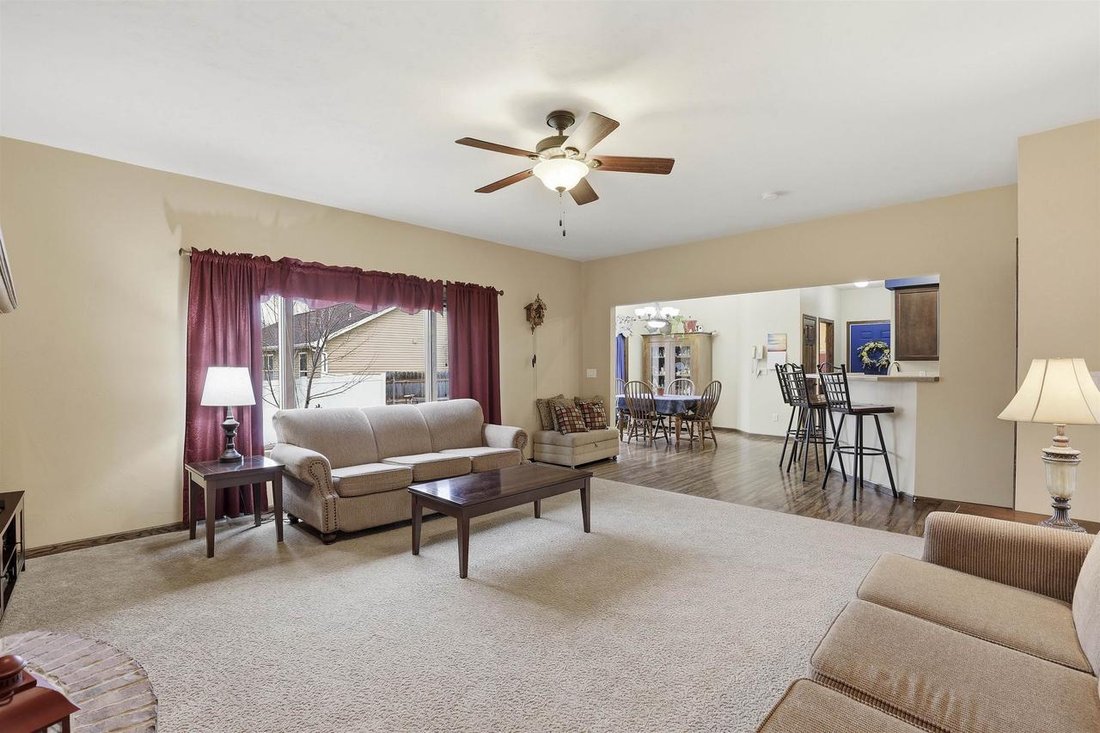 House in Menasha, Wisconsin, United States 5 - 18423247