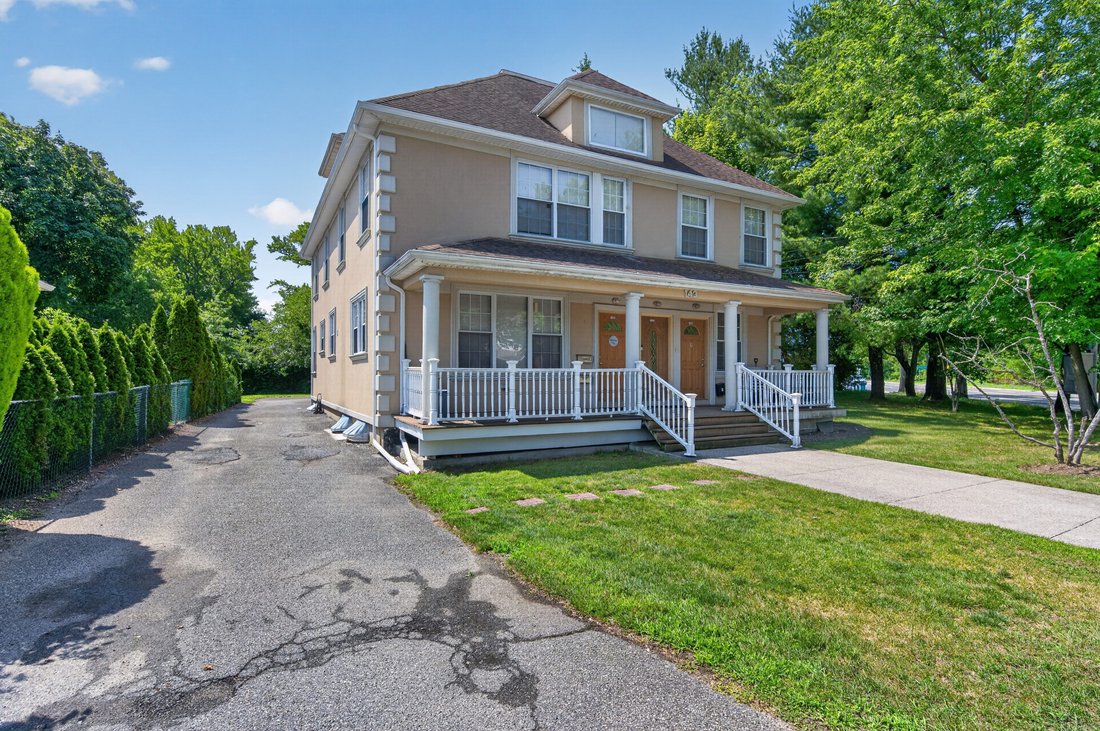 House in Albertson, New York, United States 2 - 18424350