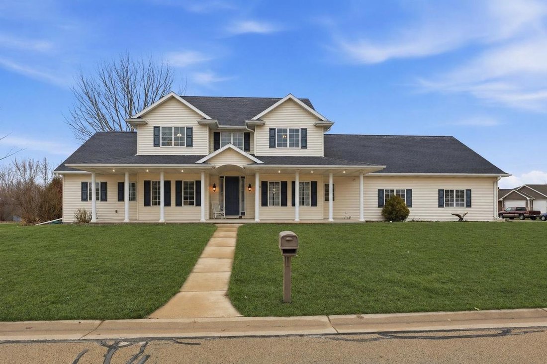House in Menasha, Wisconsin, United States 1 - 18423247