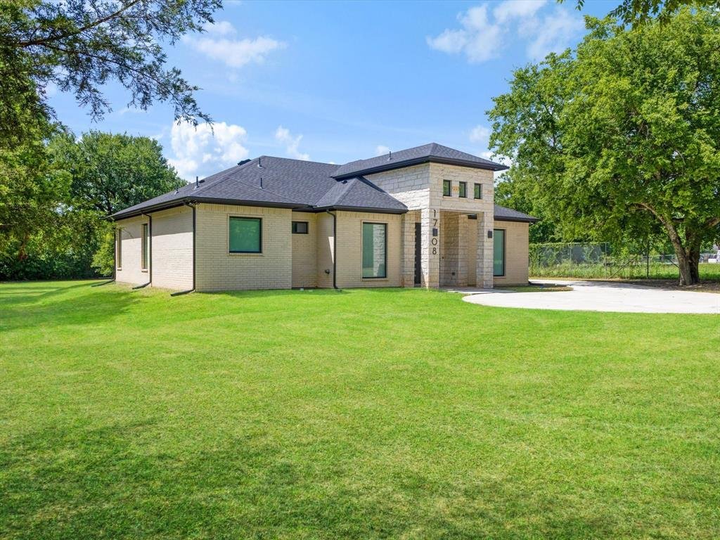 House in Hutchins, Texas, United States 3 - 18423773