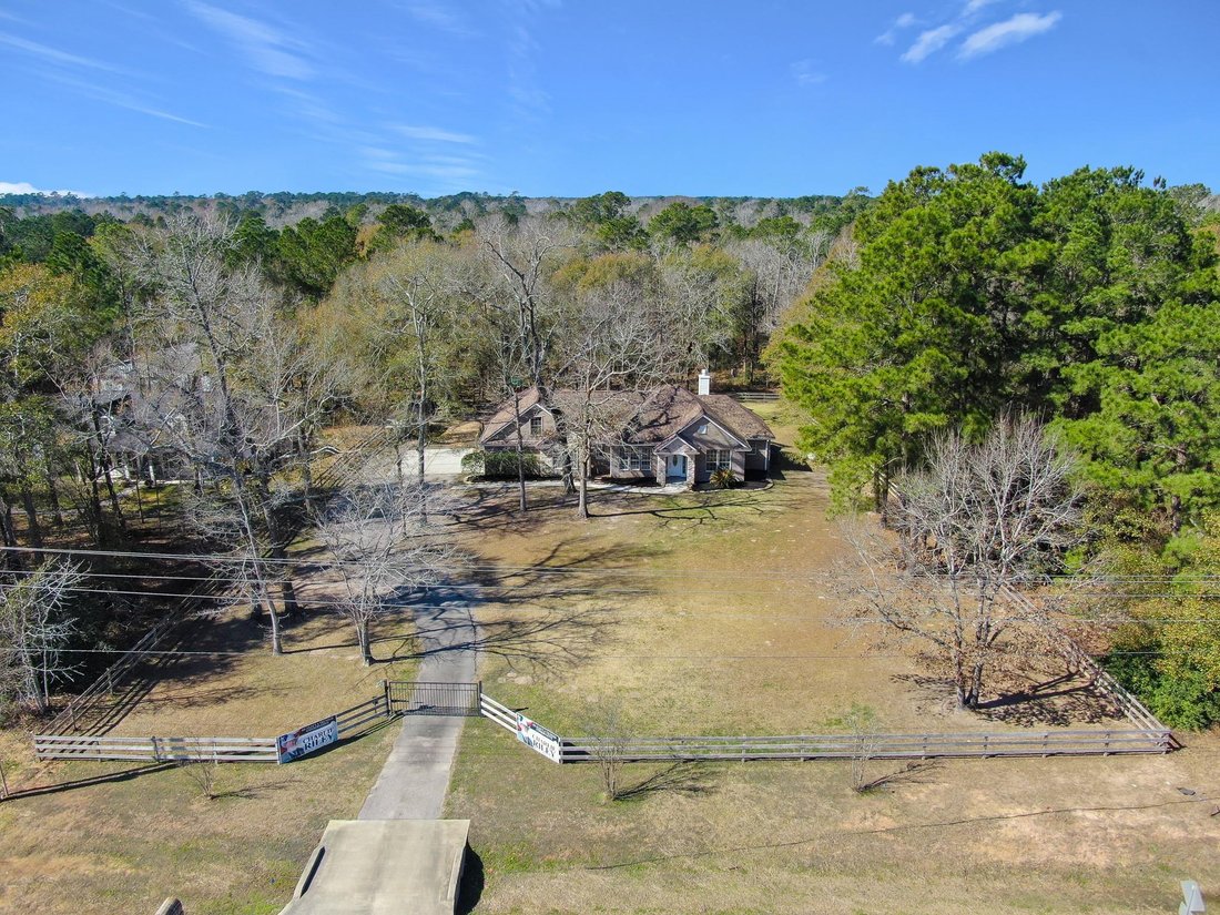 House in Montgomery, Texas, United States 2 - 18423692