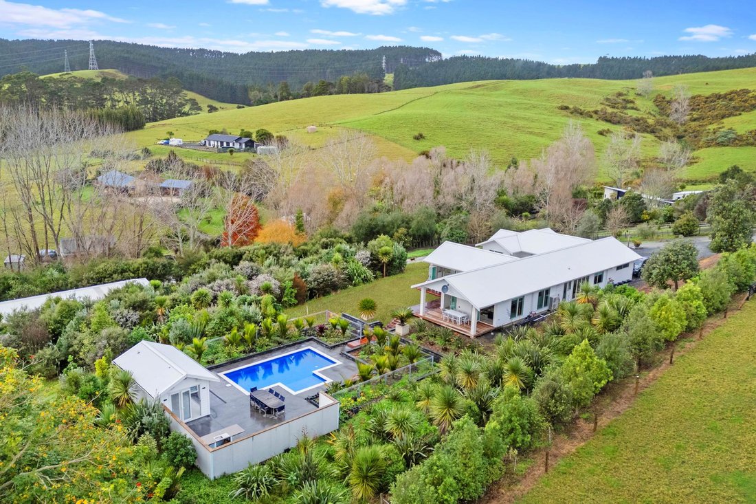 Casa en Helensville, Región de Auckland, Nueva Zelanda 2 - 15978473