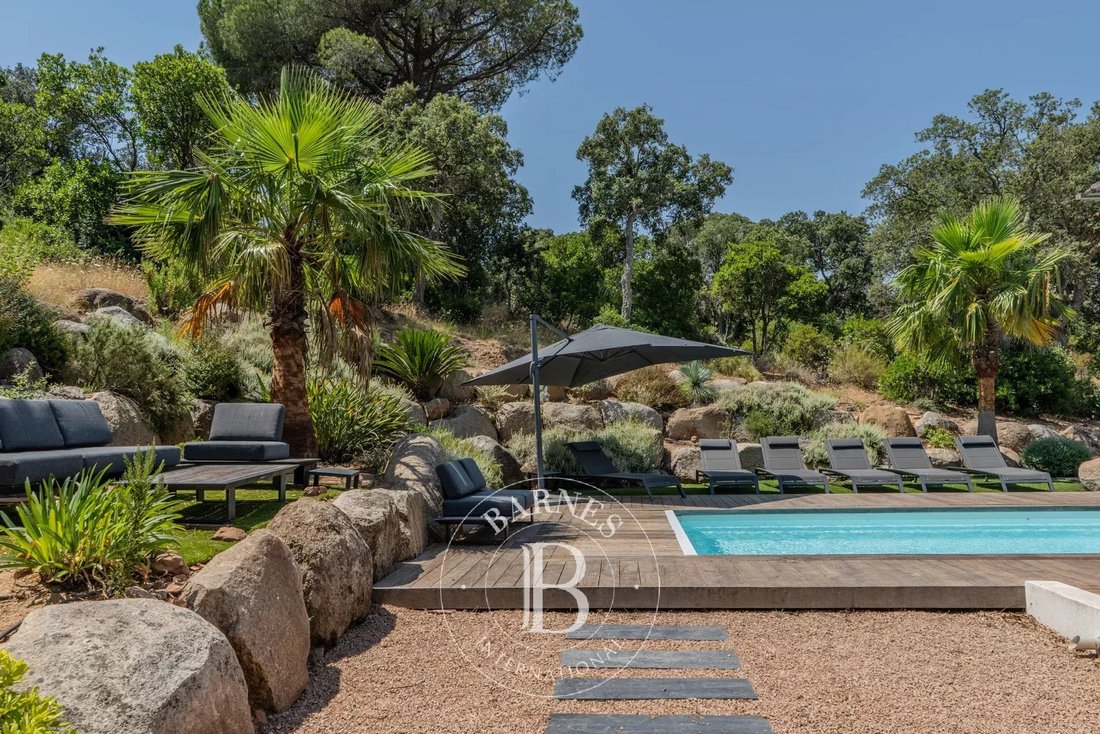Villa in Zonza, Corsica, France 2 - 15892090