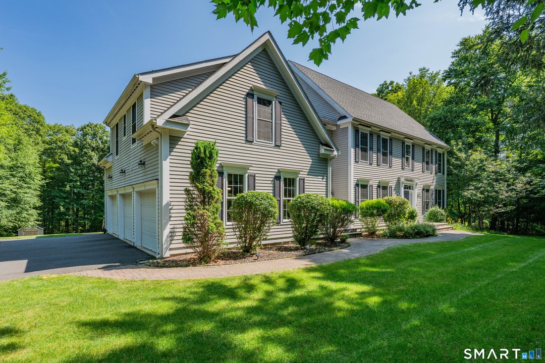 House in Burlington, Connecticut, United States 2 - 18380438