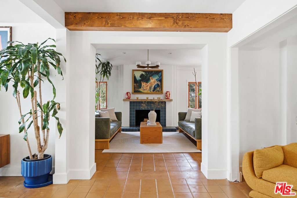 House in Altadena, California, United States 3 - 18423433