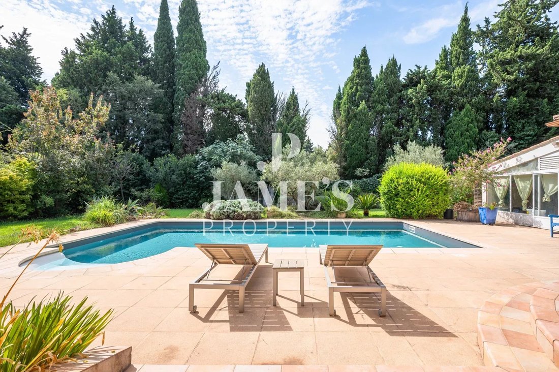 Haus in Fontvieille, Provence-Alpes-Côte d'Azur, Frankreich 1 - 18413289