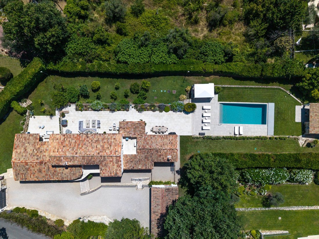 House in Châteauneuf-Grasse, Provence-Alpes-Côte d'Azur, France 5 - 18424005