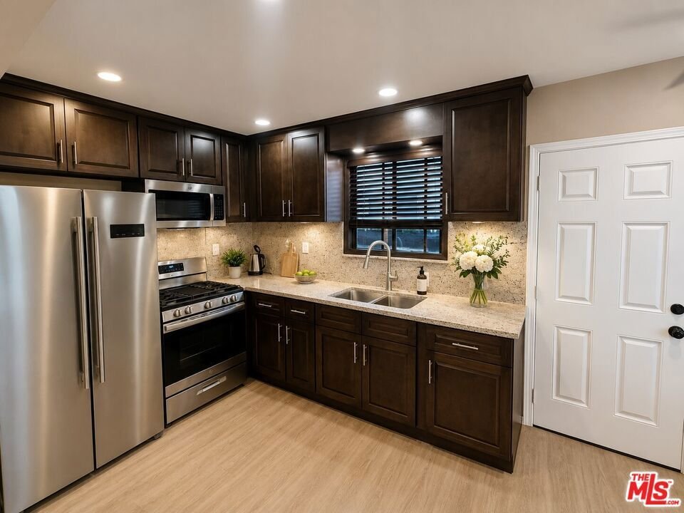 House in Torrance, California, United States 3 - 18423419