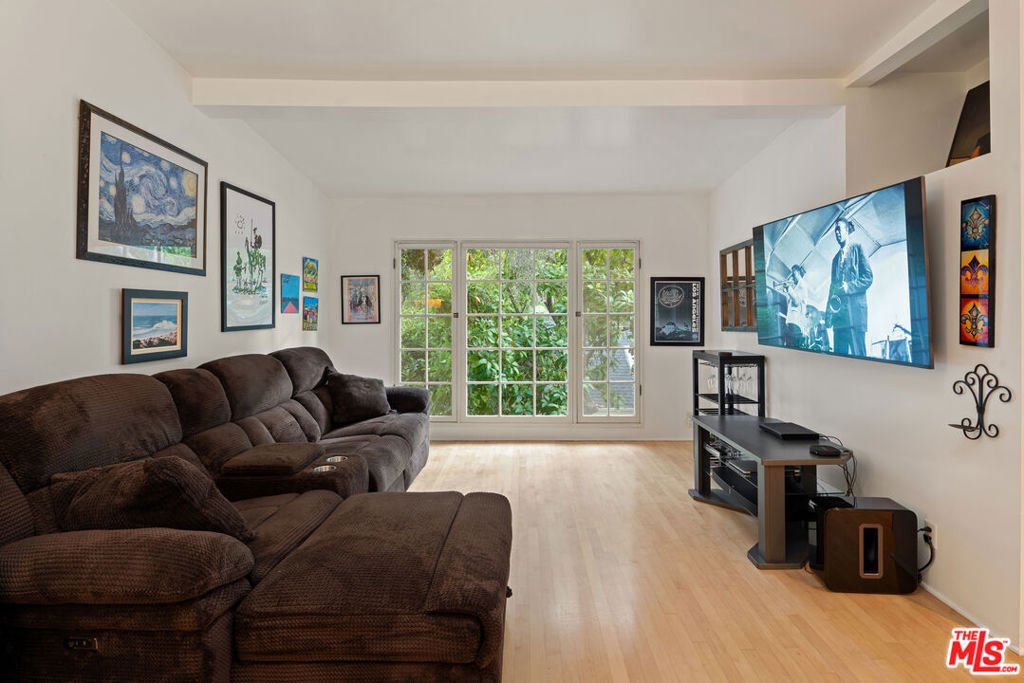 House in Los Angeles, California, United States 4 - 18423422