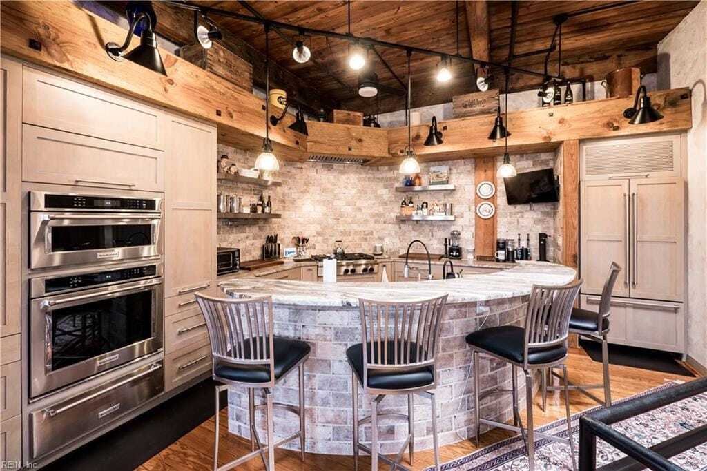 Condo in Norfolk, Virginia, United States 5 - 18422490