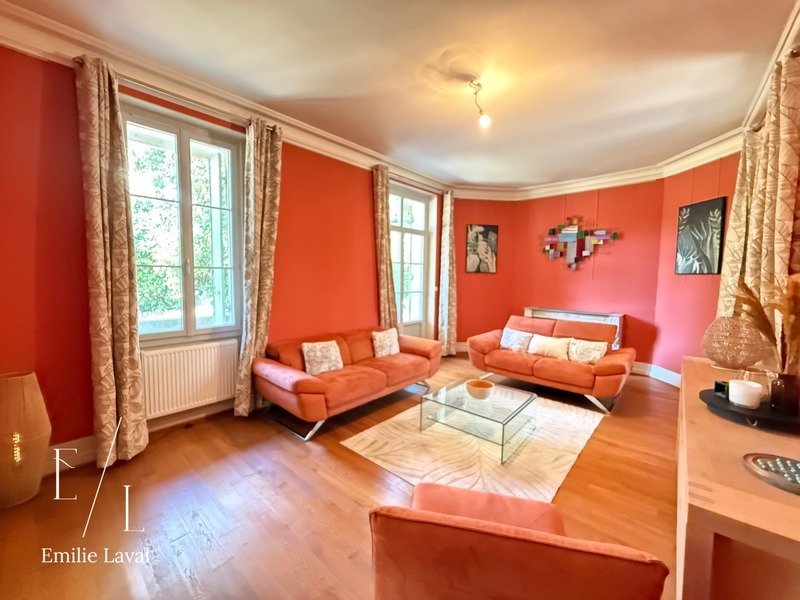 House in Pineuilh, Nouvelle-Aquitaine, France 4 - 18421361