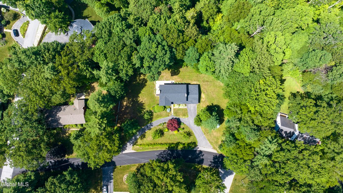 House in Saratoga Springs, New York, United States 5 - 17864207