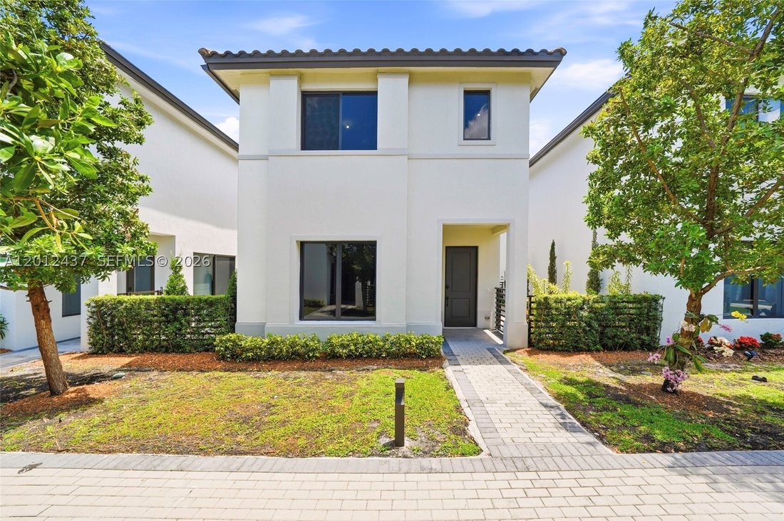 House in Miami Springs, Florida, United States 1 - 17850469